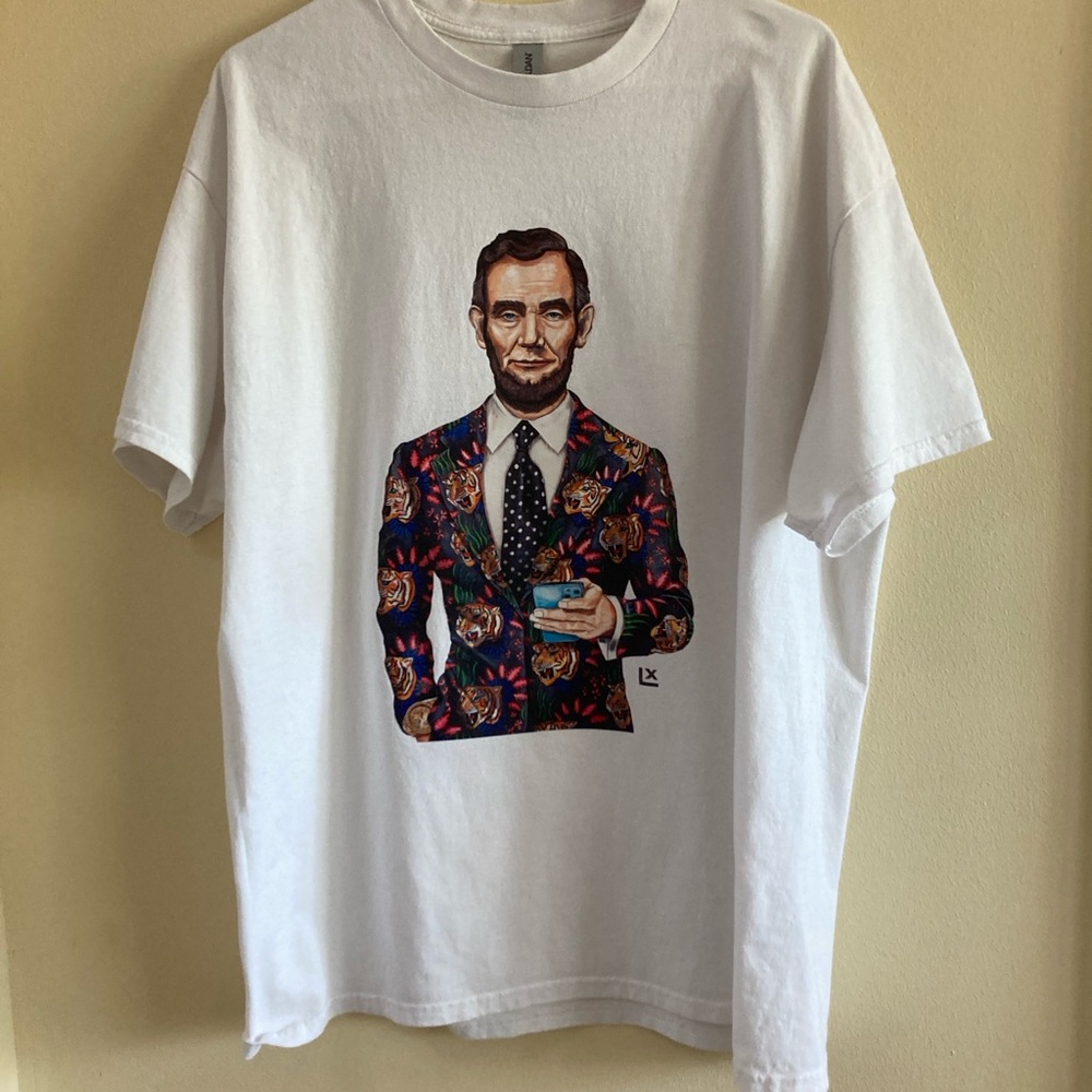 Gildan White Tee with Artistic Graphic